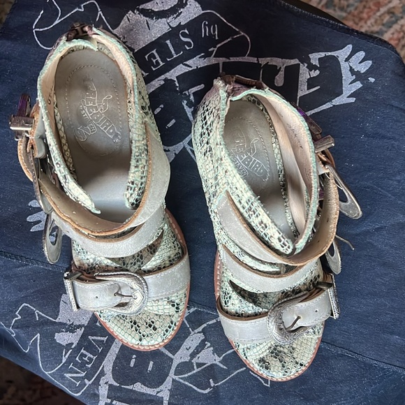 FREEBIRD by Steven Violet - Picture 6 of 6